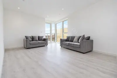 Smithy Lane, Hounslow, TW3 1EY
