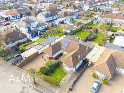 Kirkland Avenue, Clayhall, Essexx, Ilford, Essex, IG50TN
