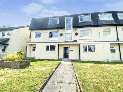 Peel Avenue, Heysham, LA3