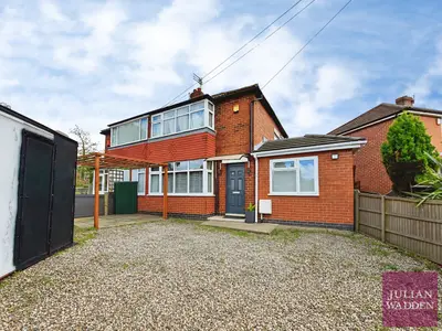 Tennyson Road, Reddish, SK5