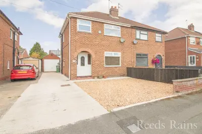 Heywood Road, Great Sutton, Cheshire, CH66