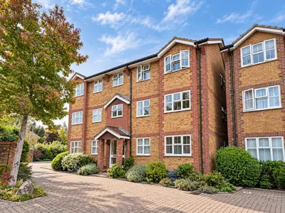 Rushams Road, Horsham, RH12