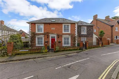 Grove Road, Lymington, Hampshire, SO41 3RF
