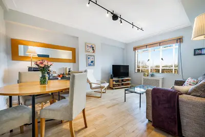 Whitelands House, London, SW3