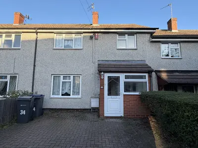 Longwood Road, Rednal, B45