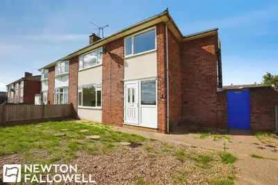 Cavell Close, Woodbeck, DN22
