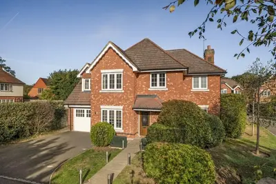 Henderson Close, Woodley, RG5