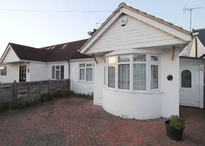 Station Crescent, Ashford