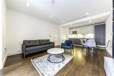 Harbour Way, London