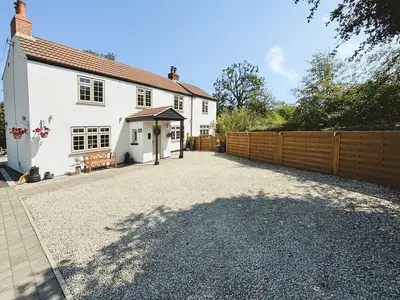 Manor Road, Adlingfleet, Goole, DN14