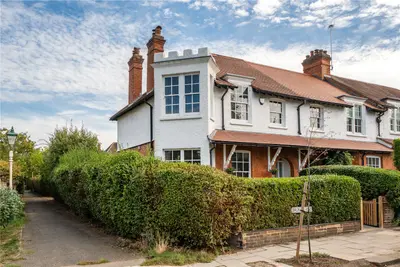 Brunner Road, Ealing, W5