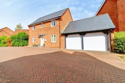 Moore Close, Romsey