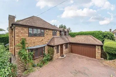Llanbury Close, Gerrards Cross, SL9