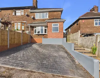 Tennant Place, Porthill, ST5