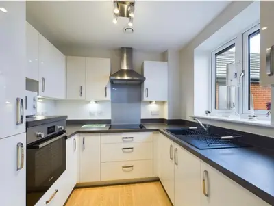 Island View, Shortwood Copse Lane, Basingstoke, RG23 7GU