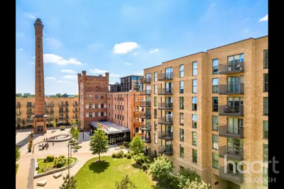 Memorial Lane, Slough, SL1