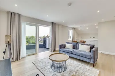 Purley Avenue, London, NW2