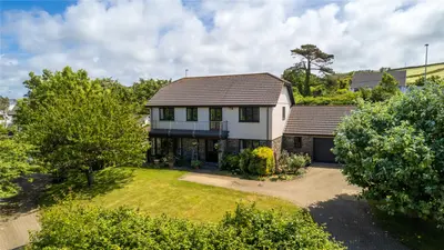 Sycamore Close, Instow