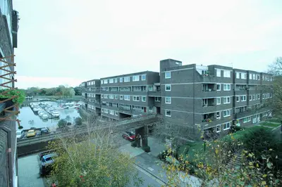Romulus Court, Justin Close, TW8 8QW