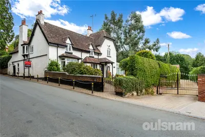 Greenhill, Blackwell, Bromsgrove, Worcestershire, B60 1BJ
