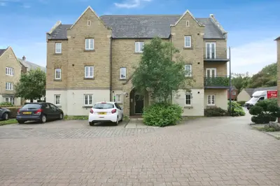 Avocet Close, Rugby