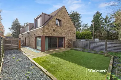 Barnet Road, Arkley, EN5