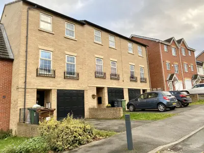 Raynville Way, Armley