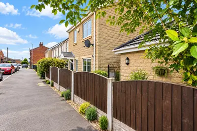 Redberry Avenue, Heckmondwike, WF16