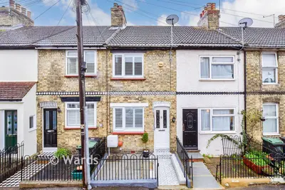 Victoria Street, Eccles, ME20