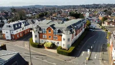 Beckingham Metro Station Road, Egham, TW20