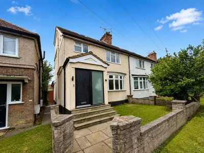North Western Avenue, Watford, Hertfordshire, WD25