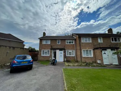 Northolm, Edgware, HA8