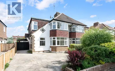 Briarwood Road, Epsom, KT17