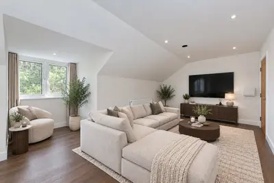London Road, Redhill, RH1