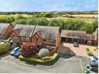 Millers Bank, Broom, B50