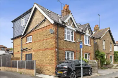 Hogshill Lane, Cobham, Surrey, KT11 2AG