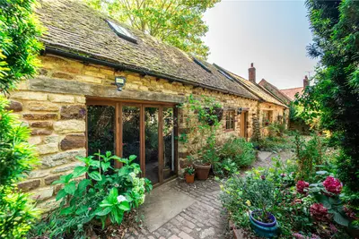 Northampton Road, Blisworth, NN7