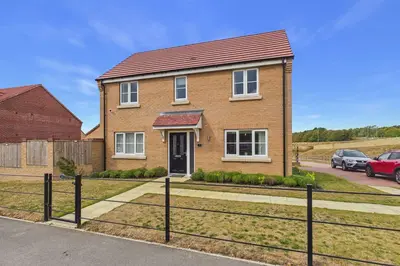 Airedale Walk, Skelton Gate, West Yorkshire, LS9