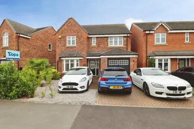 Heatherfields Crescent, Rossington, DN11