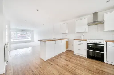 Barnes Lane, Sarisbury Green, SO31