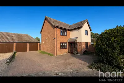 Clacton Road, Wix, CO11