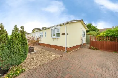 Weston Avenue, Leighton Buzzard, LU7