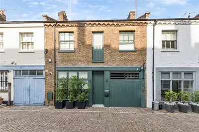 Lancaster Mews, London, W2