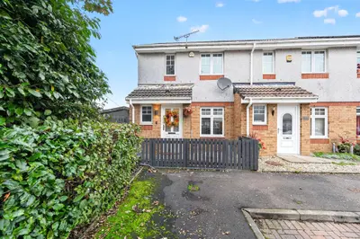 Barr Crescent, Irvine, KA12