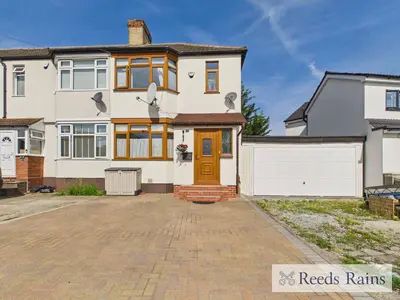 Upper Rainham Road, Hornchurch, RM12