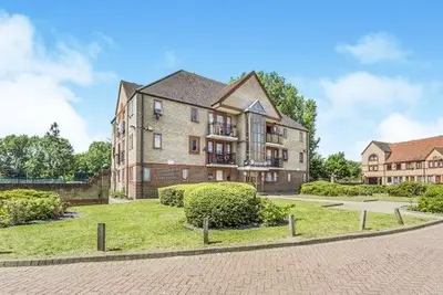Drake Crescent, London, SE28 8PZ