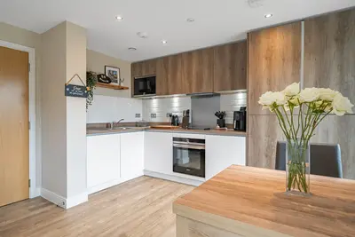 Hawker Drive, Addlestone, KT15