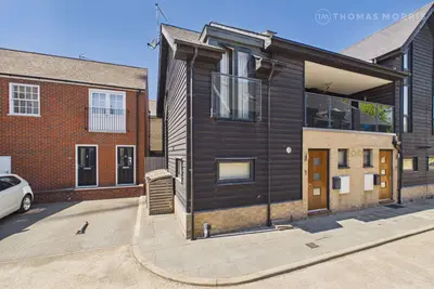 Brewers Yard, Royston, SG8