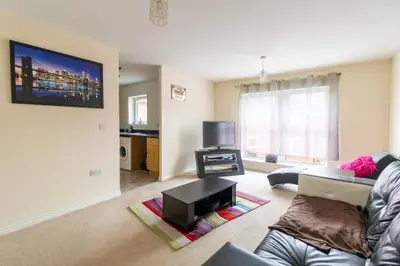 Yersin Court, Swindon, SN1