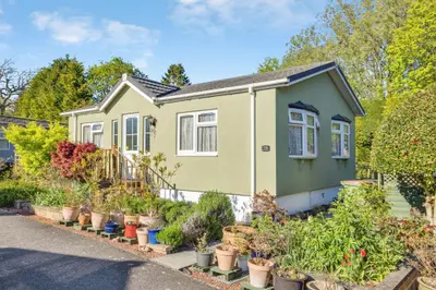 Horsham Road, Dorking, RH5